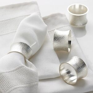 SIMONS | BNIB Maison Mettalic Napkin Holder Hammered Mrtal set of 4